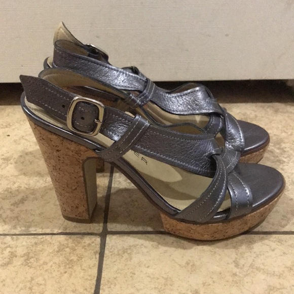 Heels - Picture 2 of 6